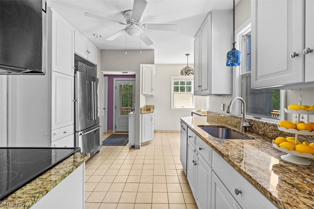 17029 Fernway Road Cleveland, OH 44120 - Photo 12 of 37 Gallery Image 12