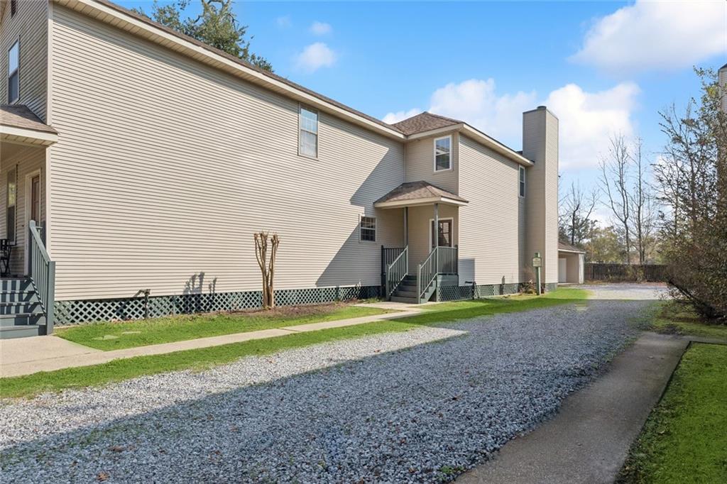 823 Coffee Street Mandeville, LA 70448 - Photo 2 of 18