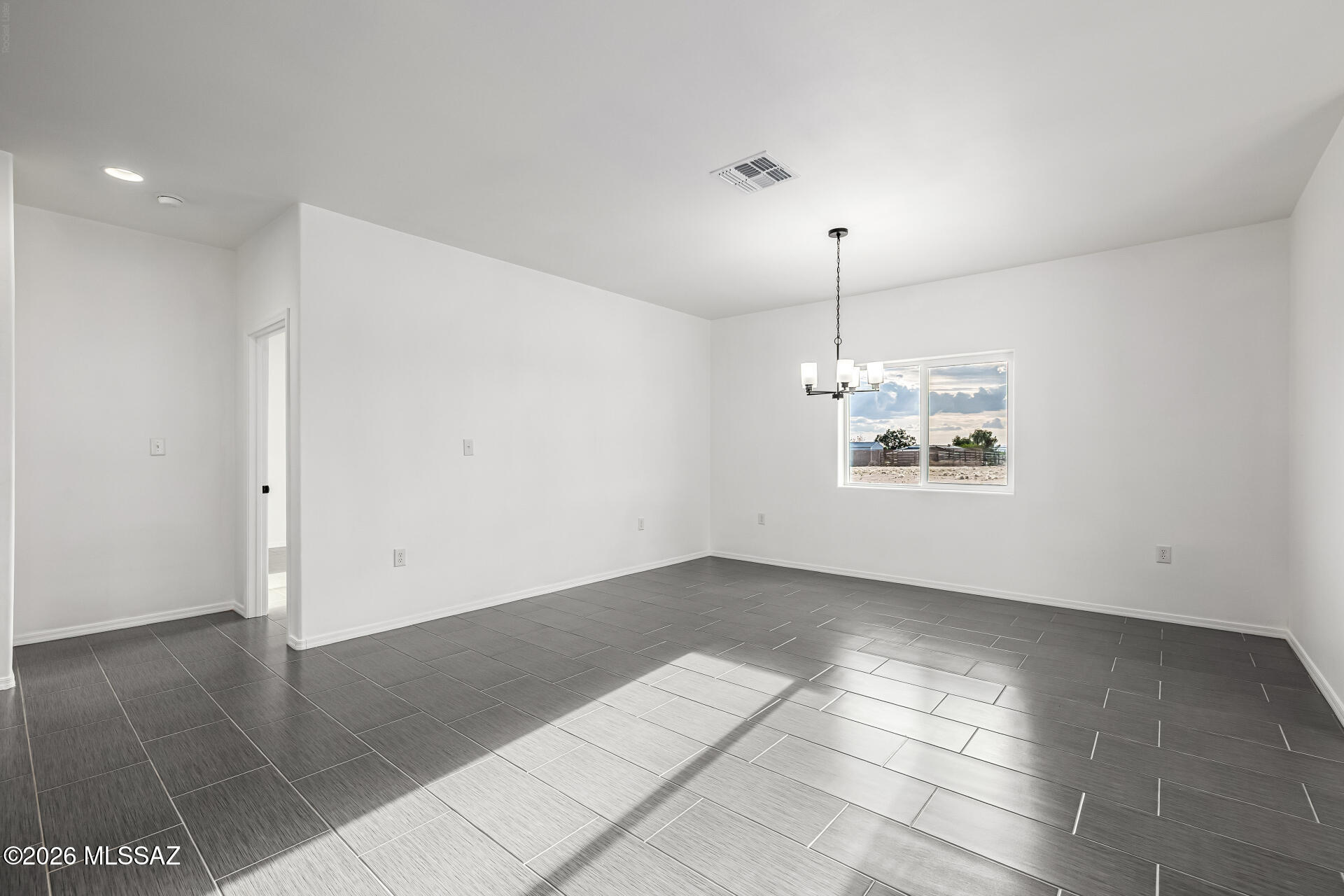 5738 East Hermans Road Tucson, AZ 85756 - Photo 8 of 50