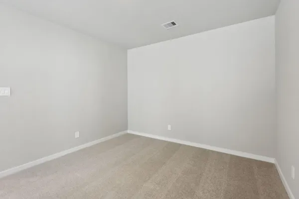 $2,475 | 567 Avisa Drive, Kemah, TX 77565