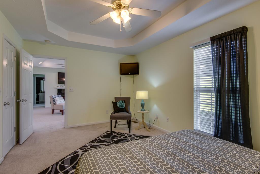 1427 St Paul Road Charlotte, TN 37036 - Photo 16 of 27 a view of a room with gym equipment