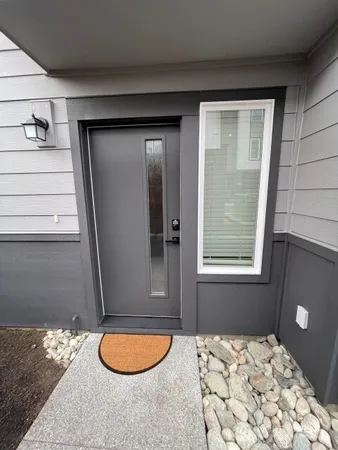 $3,695 | 14707 87th Avenue Southeast, Unit Z1, Snohomish, WA 98296