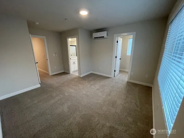 $3,695 | 14707 87th Avenue Southeast, Unit Z1, Snohomish, WA 98296