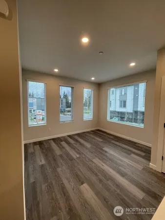 $3,695 | 14707 87th Avenue Southeast, Unit Z1, Snohomish, WA 98296