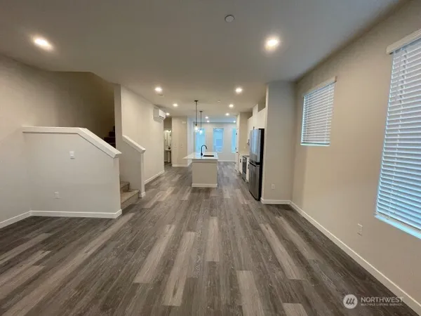 $3,695 | 14707 87th Avenue Southeast, Unit Z1, Snohomish, WA 98296