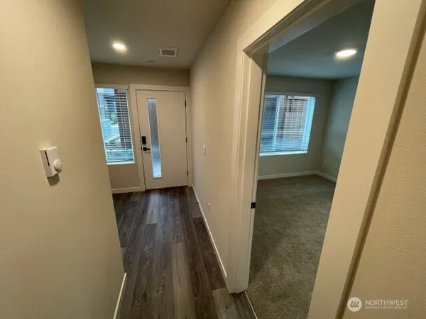 $3,695 | 14707 87th Avenue Southeast, Unit Z1, Snohomish, WA 98296