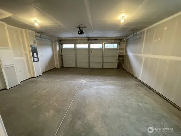 $3,695 | 14707 87th Avenue Southeast, Unit Z1, Snohomish, WA 98296