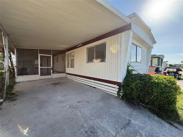 $1,100 | 17730 Highway 27, Unit 43, Clermont, FL 34715