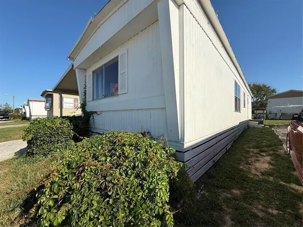 $1,100 | 17730 Highway 27, Unit 43, Clermont, FL 34715