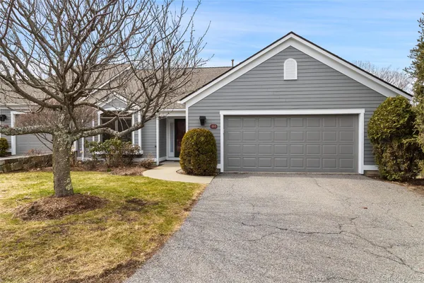 $875,000 | 415 Heritage Hills, Unit D, Somers, NY 10589