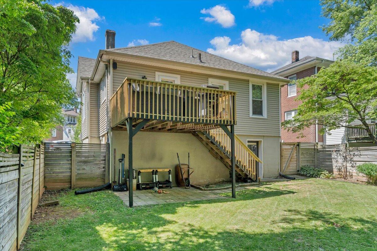 1205 Summit Avenue Southwest Roanoke, VA 24015 - Photo 42 of 52 42-MIB09260