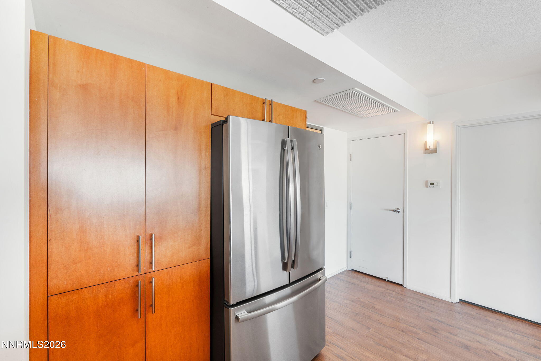 255 North Sierra Street, Unit 1012 Reno, NV 89501 - Photo 7 of 29 6-web-or-mls-DSC01882