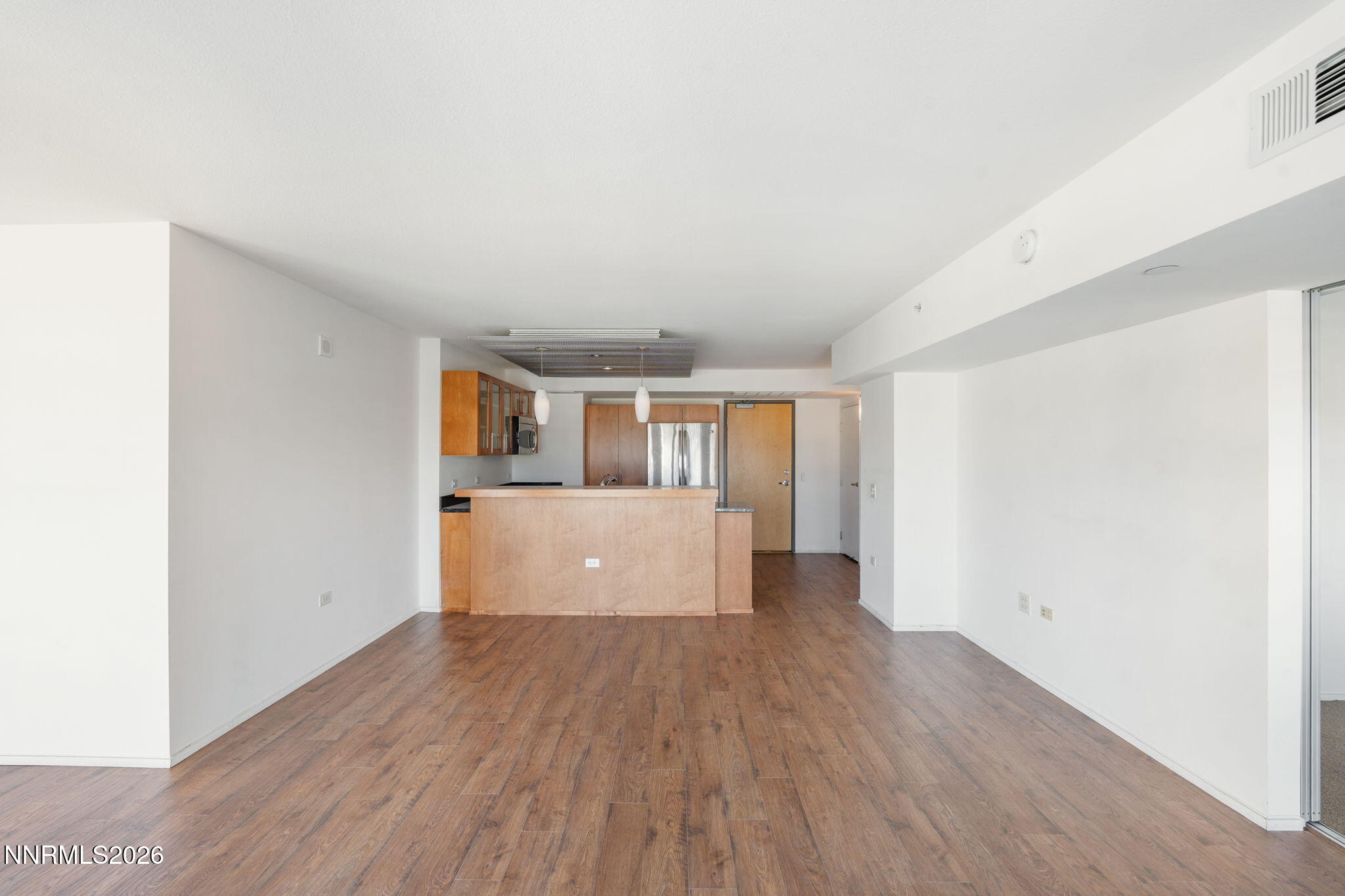 255 North Sierra Street, Unit 1012 Reno, NV 89501 - Photo 8 of 29 7-web-or-mls-DSC01857
