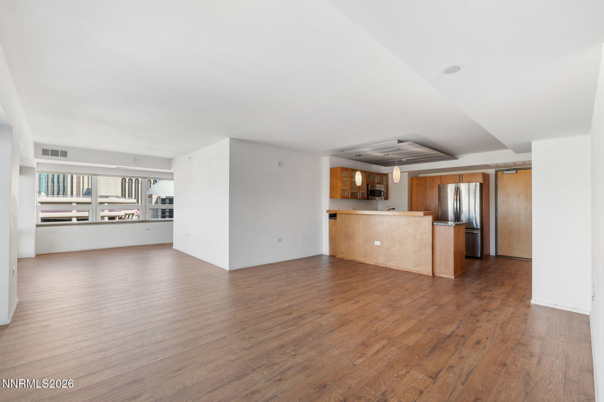 255 North Sierra Street, Unit 1012 Reno, NV 89501 - Photo 10 of 29 9-web-or-mls-DSC01832