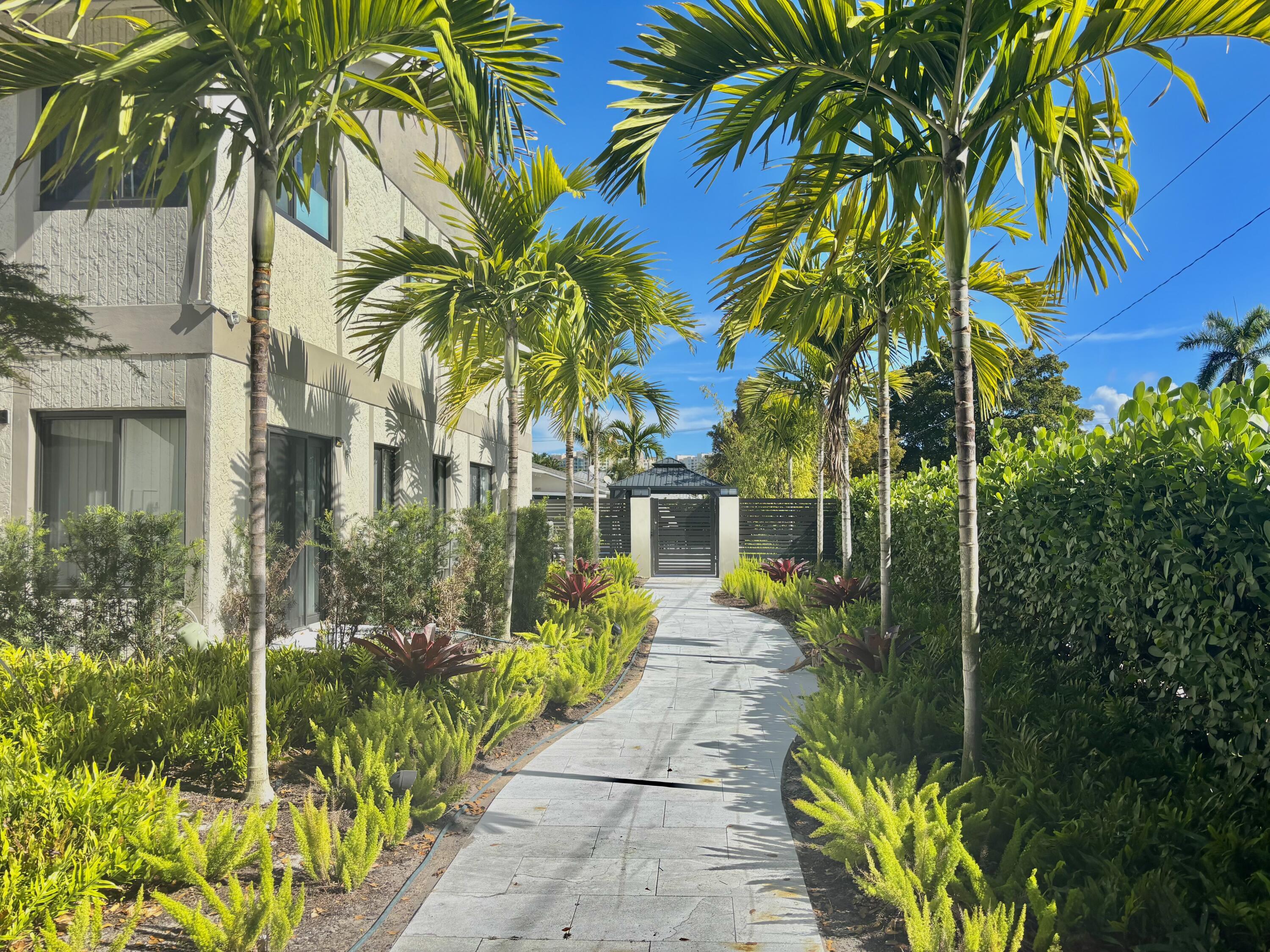 660 Coventry Street, Unit 6 Boca Raton, FL 33487 - Photo 5 of 21 IMG_5333