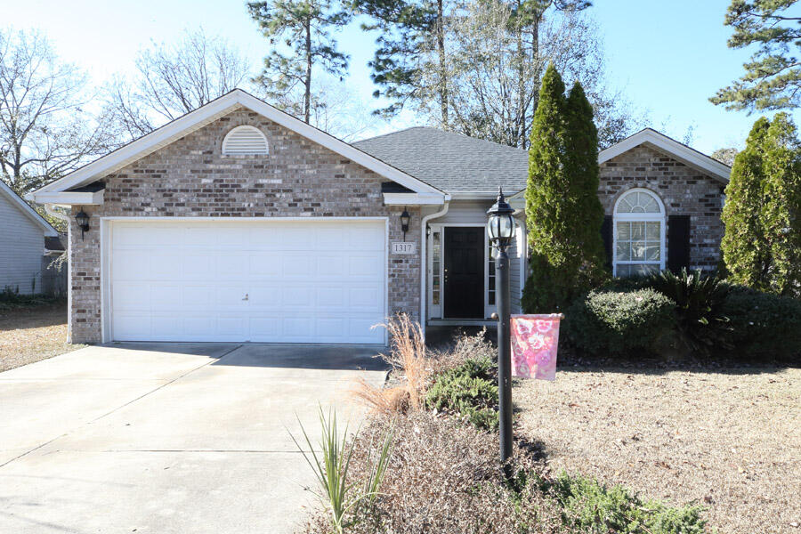 1317 Lantern Road Summerville, SC 29486 - Photo 3 of 23 VFP_5692