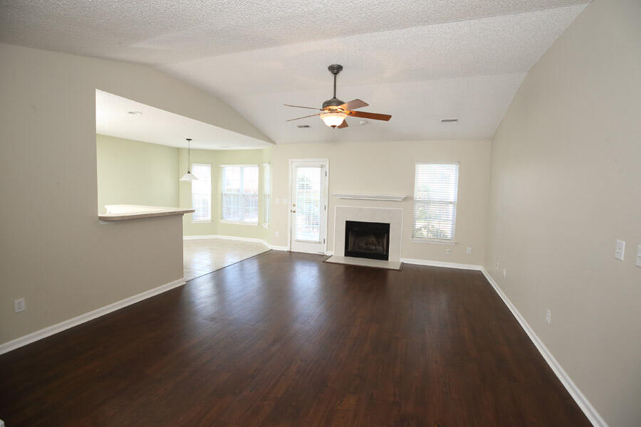 1317 Lantern Road Summerville, SC 29486 - Photo 5 of 23 VFP_5621