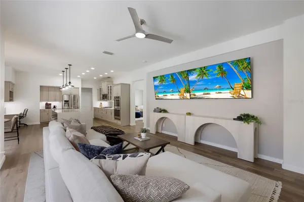 $10,000 | 8009 Royal Birkdale Circle, Lakewood Ranch, FL 34202