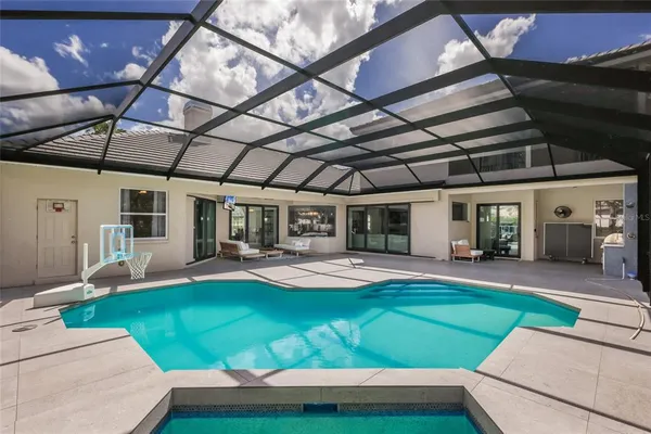 $10,000 | 8009 Royal Birkdale Circle, Lakewood Ranch, FL 34202