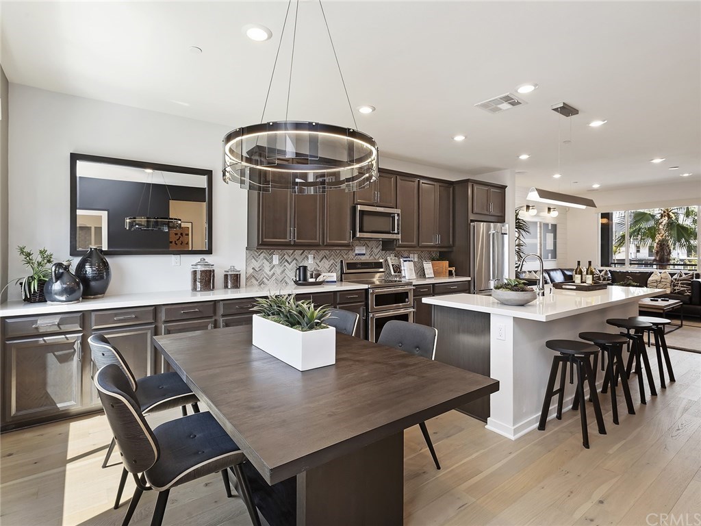 134 Citysquare Irvine, CA 92614 - Photo 20 of 38