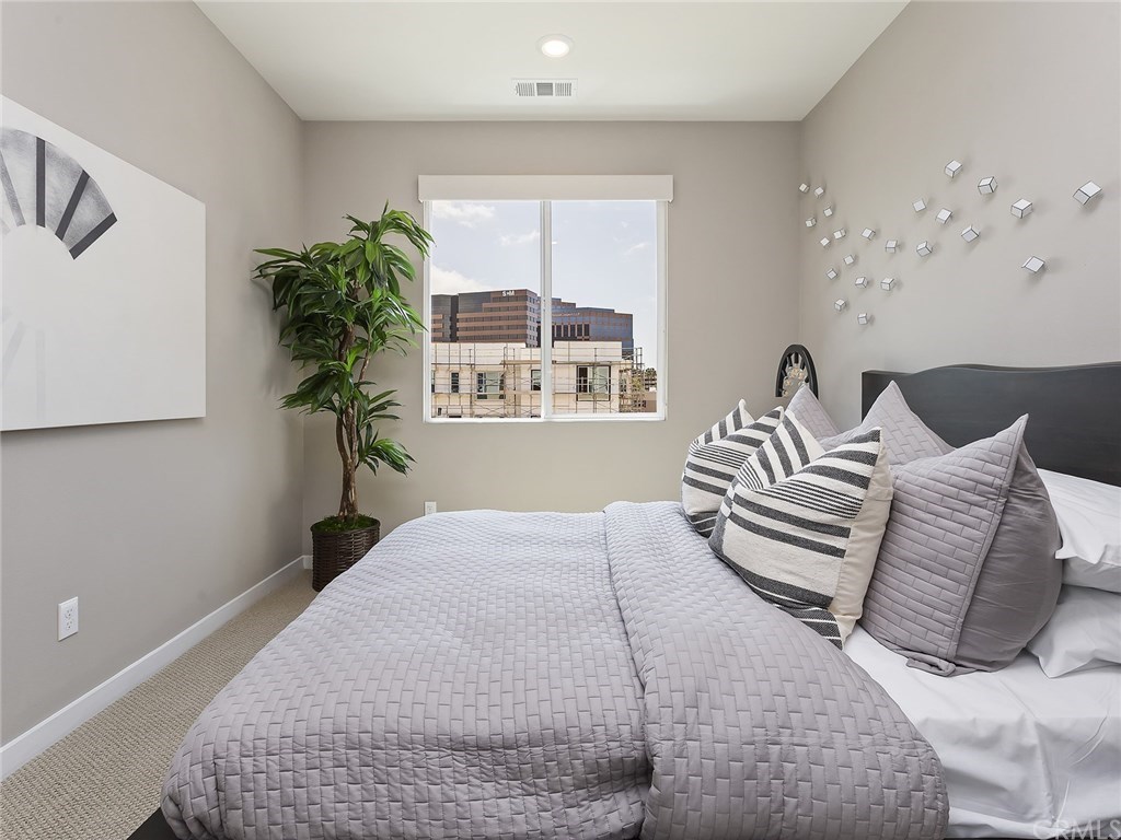 134 Citysquare Irvine, CA 92614 - Photo 26 of 38