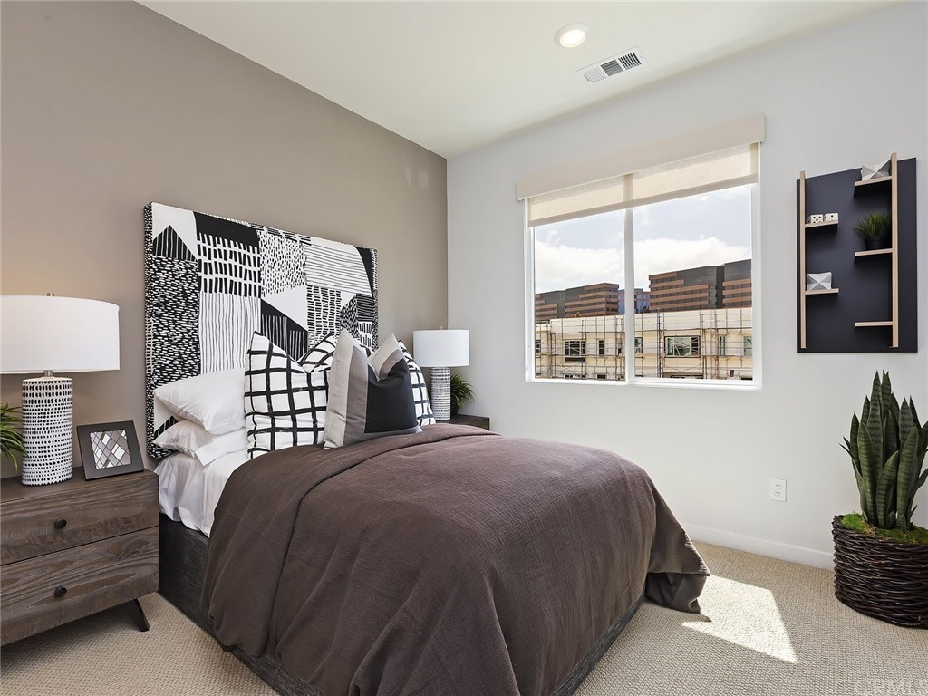 134 Citysquare Irvine, CA 92614 - Photo 27 of 38