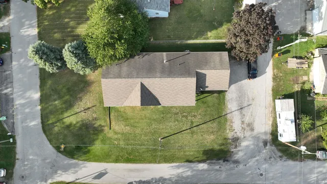 $239,900 | 107 West 4th Street, Reynolds, IN 47980