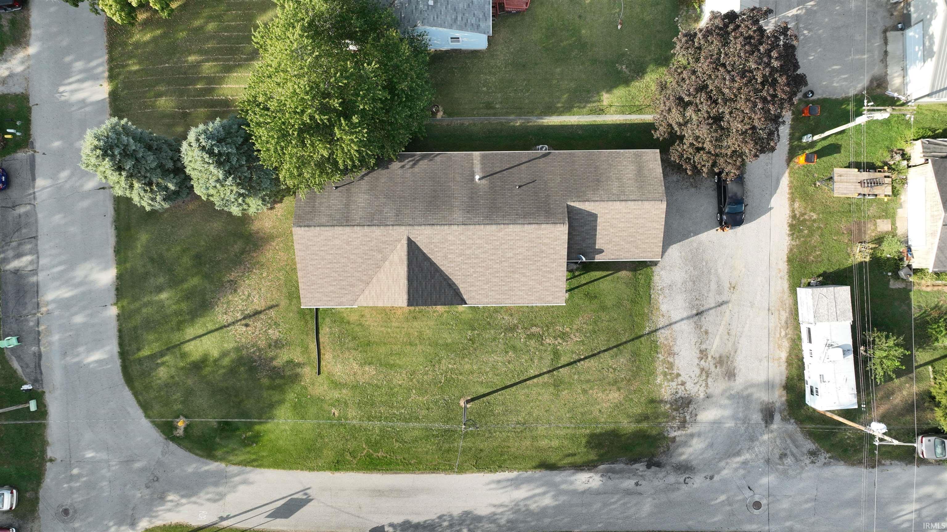 107 West 4th Street Reynolds, IN 47980 - Photo 6 of 22