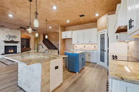 $665,000 | 873 Canyon Creek Lane, Weatherford, TX 76087