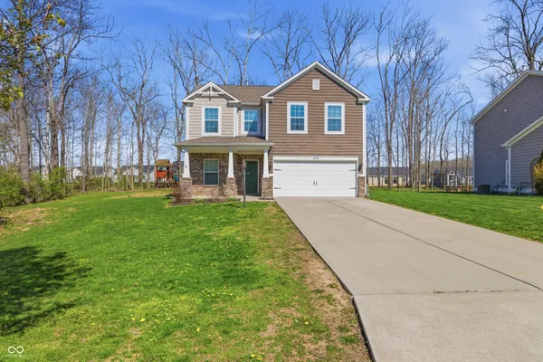 $389,900 | 875 Harvest Ridge Drive, Avon, IN 46123