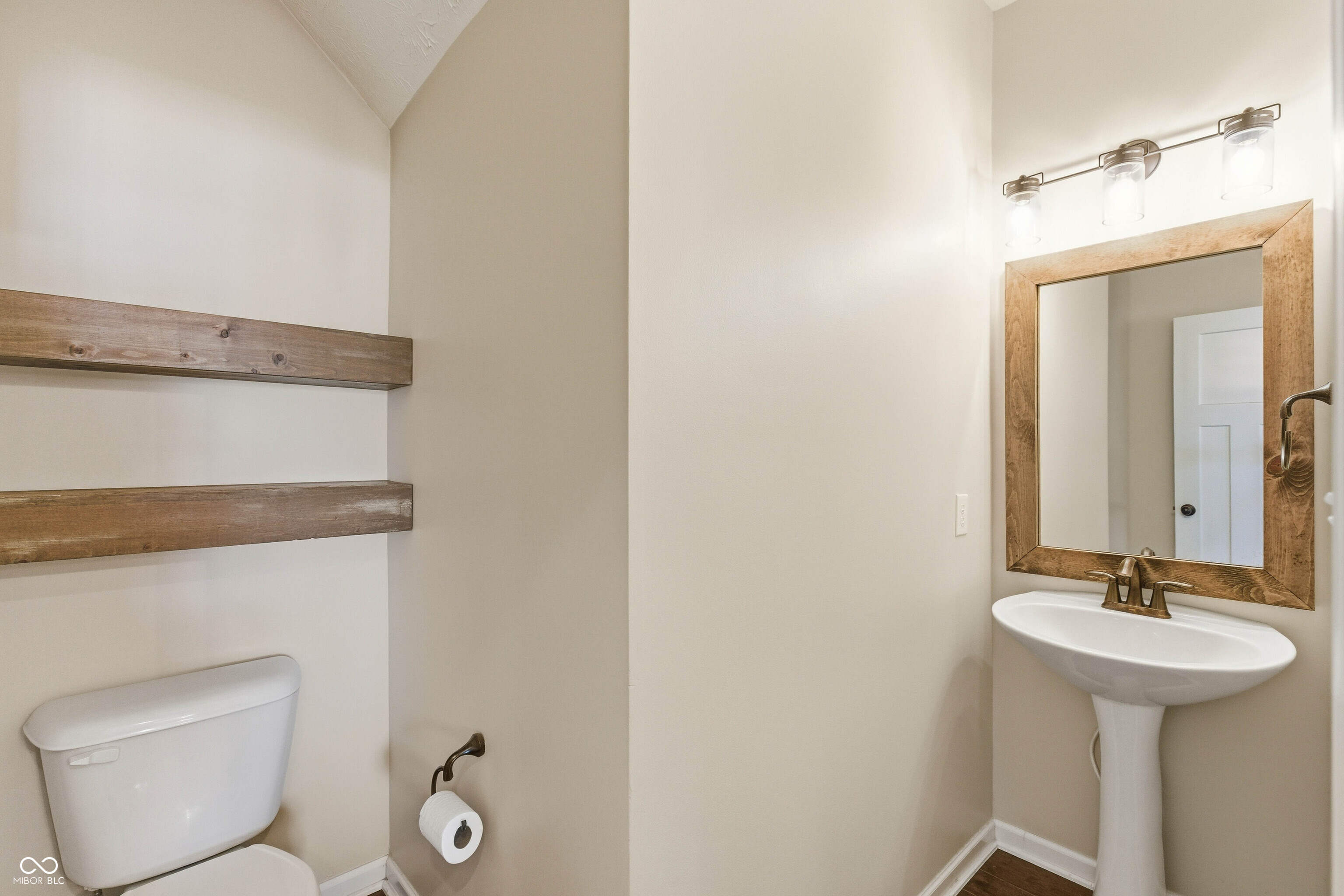 875 Harvest Ridge Drive Avon, IN 46123 - Photo 11 of 26