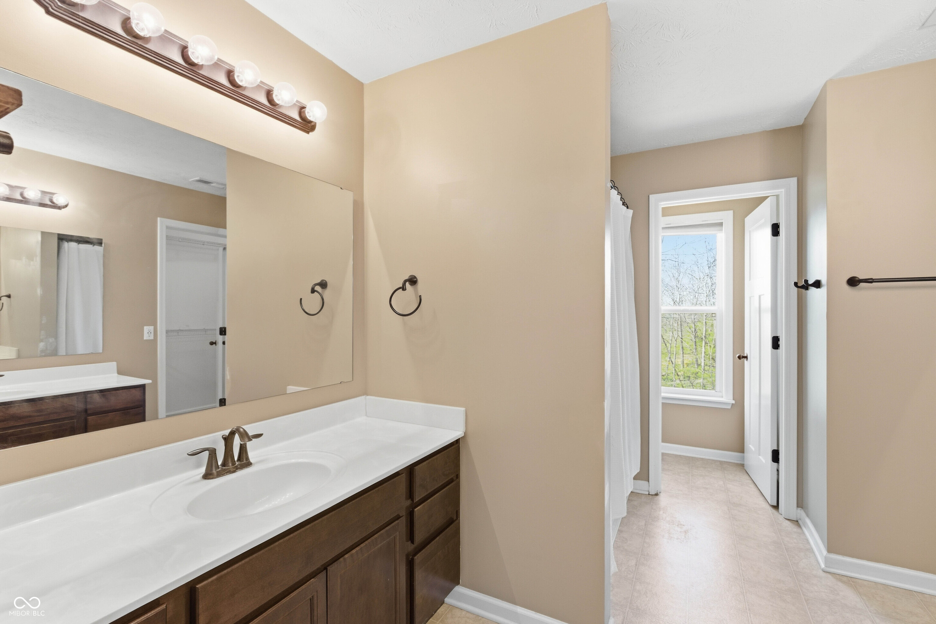 875 Harvest Ridge Drive Avon, IN 46123 - Photo 15 of 26