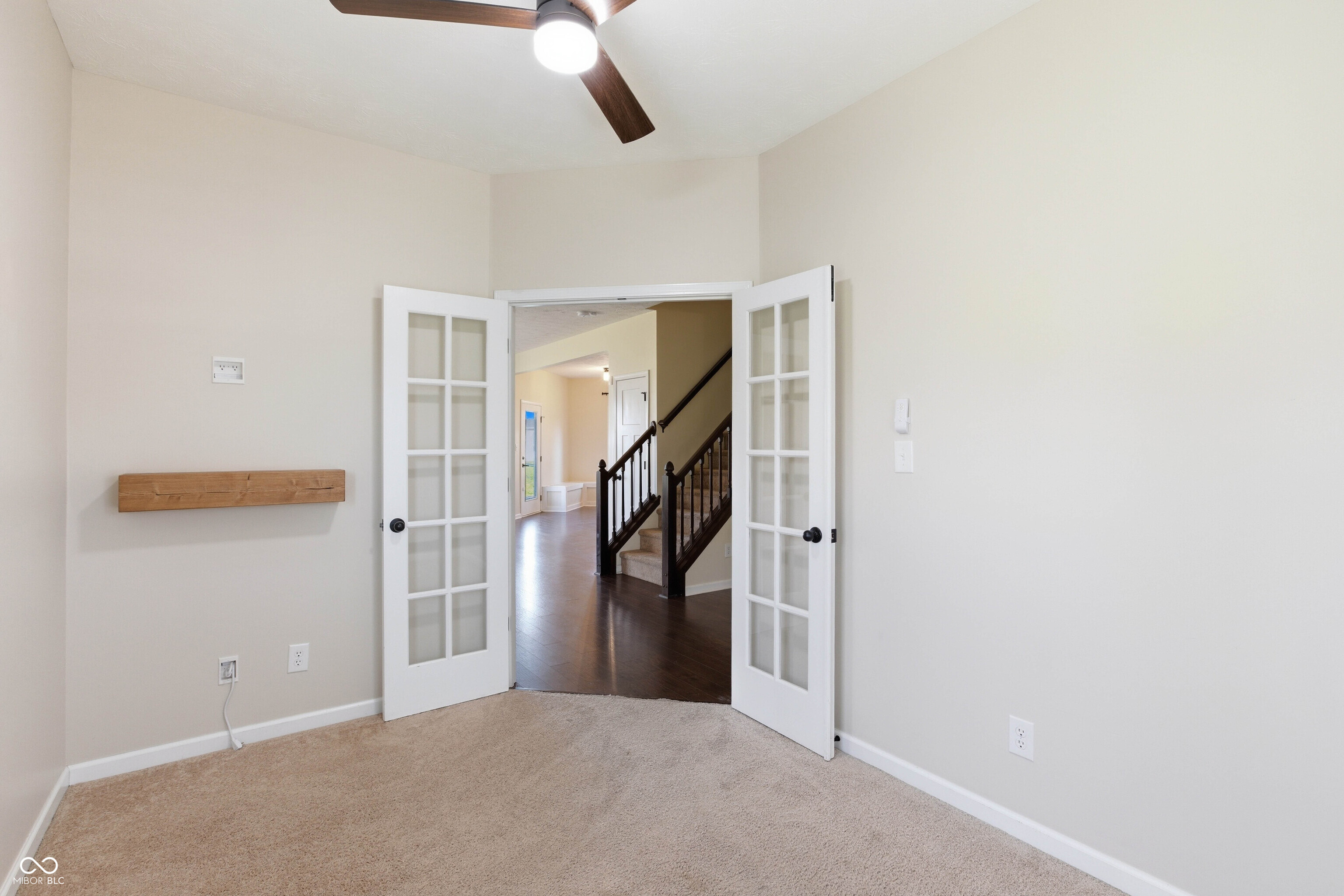 875 Harvest Ridge Drive Avon, IN 46123 - Photo 3 of 26