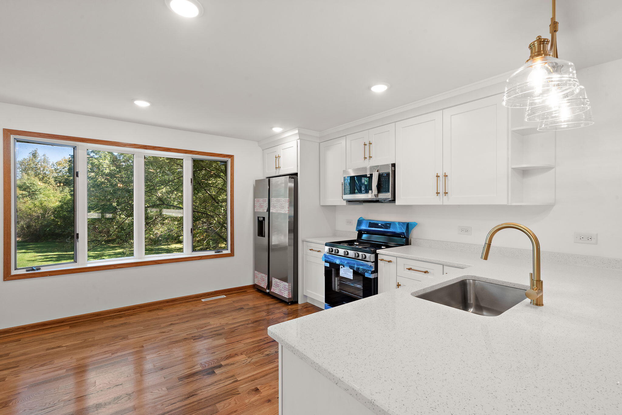 12323 South Cline Avenue Crown Point, IN 46307 - Photo 7 of 35 2048x1365