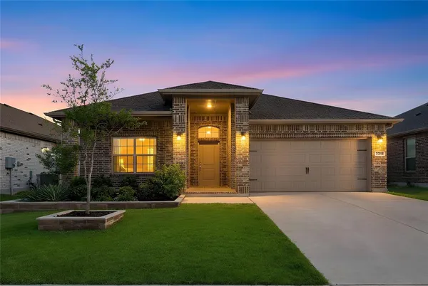 $2,400 | 2212 Gill Star Drive, Haslet, TX 76052