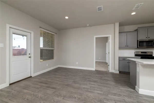$2,400 | 2212 Gill Star Drive, Haslet, TX 76052