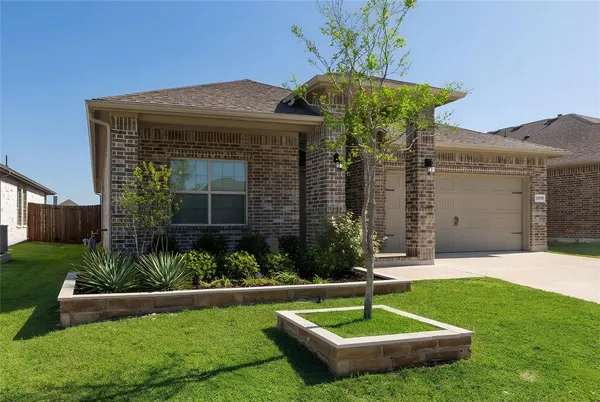 $2,400 | 2212 Gill Star Drive, Haslet, TX 76052