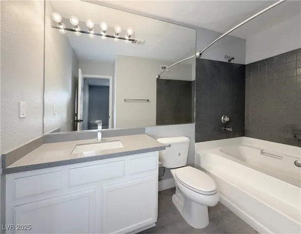 $1,100 | 2961 Juniper Hills Boulevard, Unit 103, Las Vegas, NV 89142