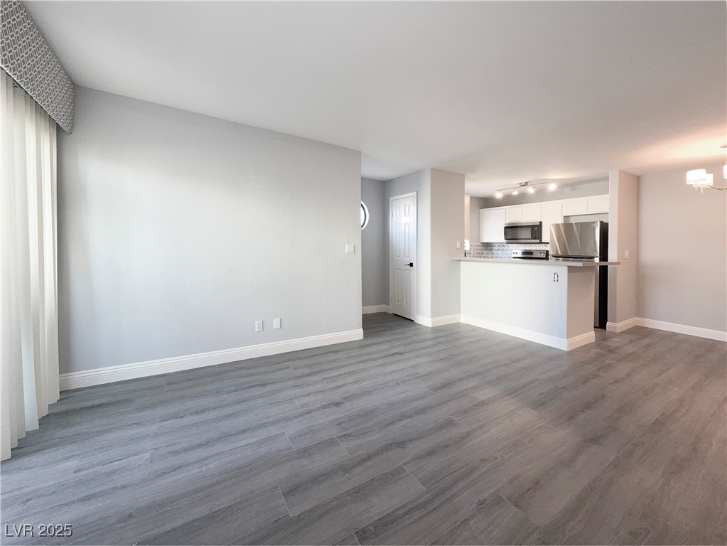 2961 Juniper Hills Boulevard, Unit 103 Las Vegas, NV 89142 - Photo 4 of 22