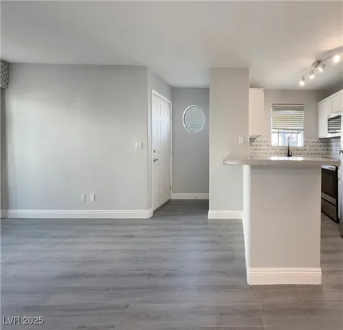 $1,100 | 2961 Juniper Hills Boulevard, Unit 103, Las Vegas, NV 89142