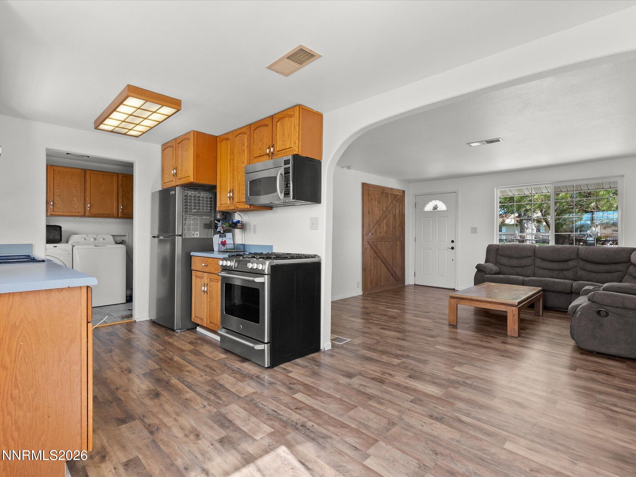 11492 Sitka Street Reno, NV 89506 - Photo 8 of 23 06-11492 Sitka St -112