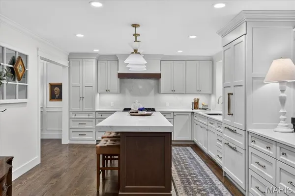 $799,000 | 933 Baintree Lane, Ballwin, MO 63011