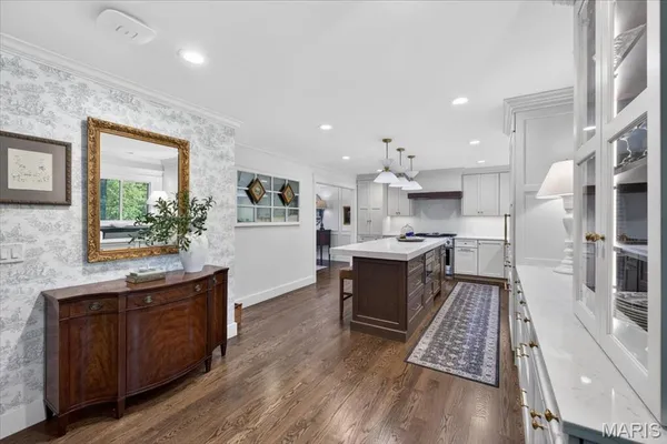 $799,000 | 933 Baintree Lane, Ballwin, MO 63011