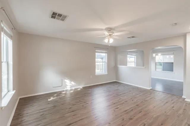 $1,795 | 11328 Hungry Horse Drive, Manor, TX 78653