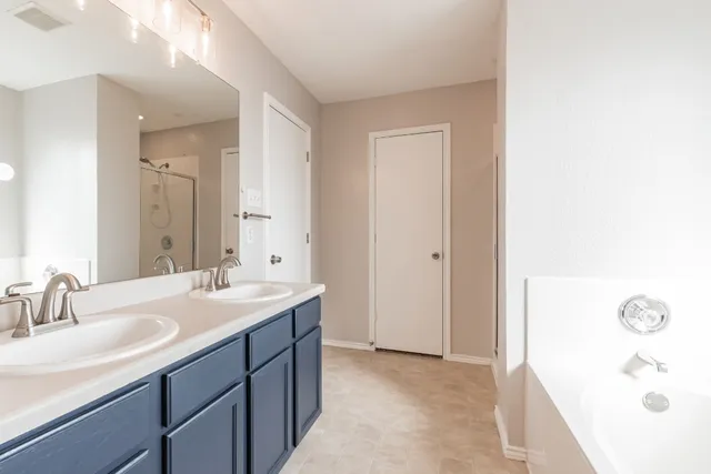 $1,795 | 11328 Hungry Horse Drive, Manor, TX 78653