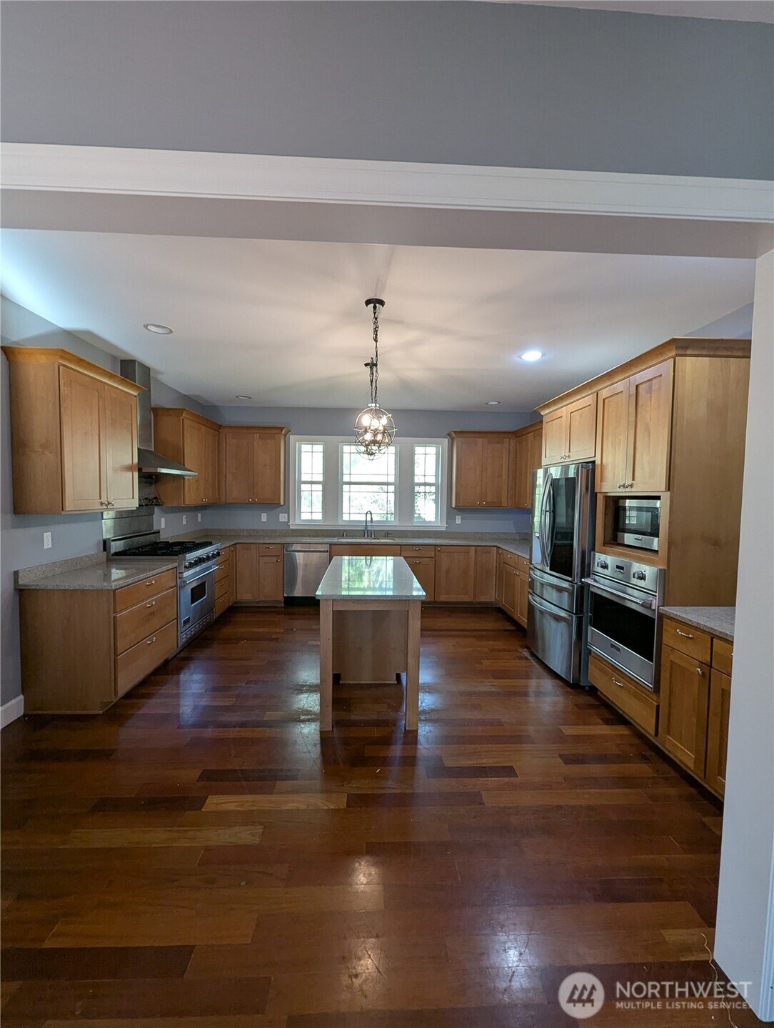 2300 Northeast Solar View Court Poulsbo, WA 98370 - Photo 12 of 37