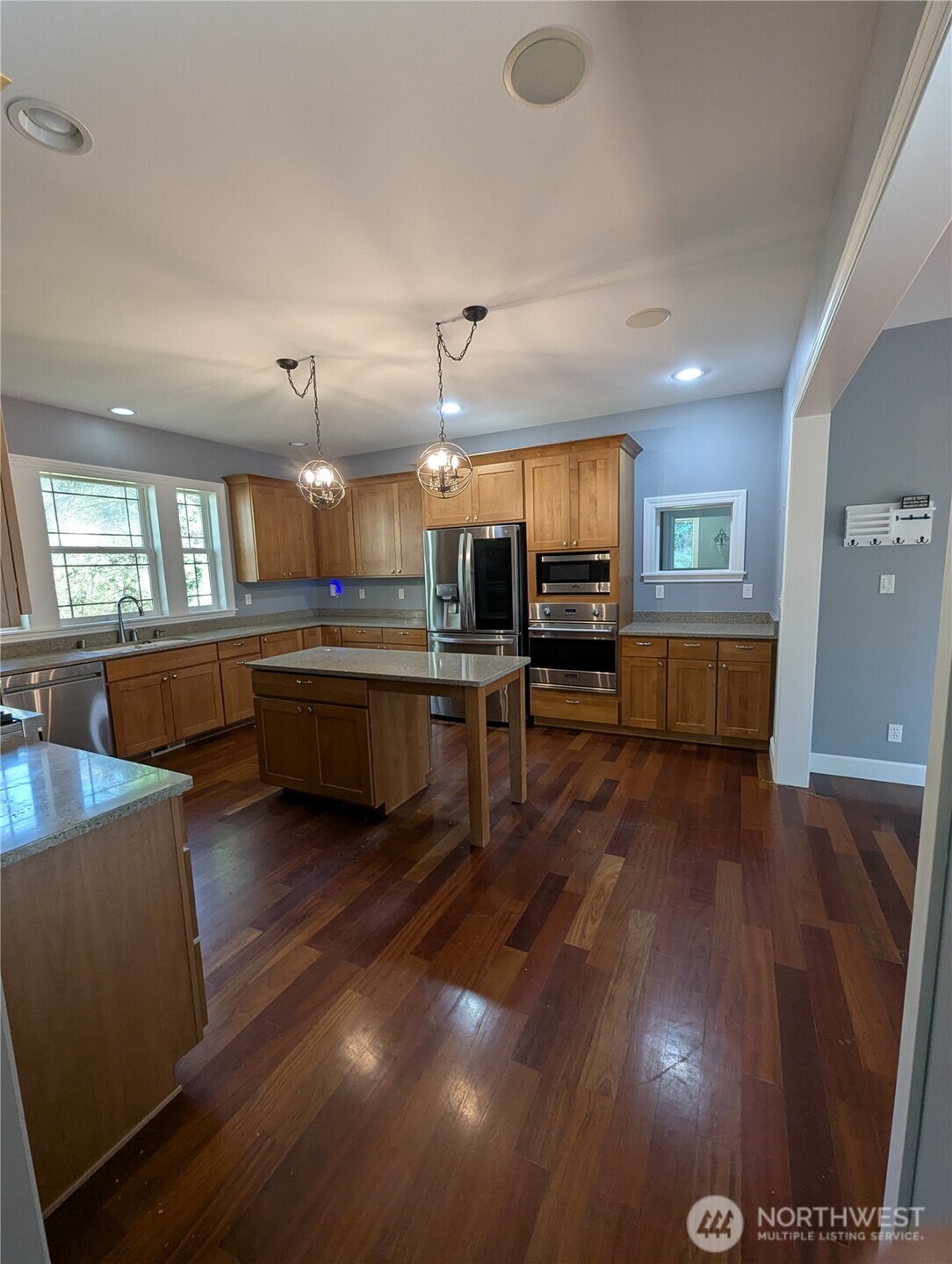 2300 Northeast Solar View Court Poulsbo, WA 98370 - Photo 14 of 37