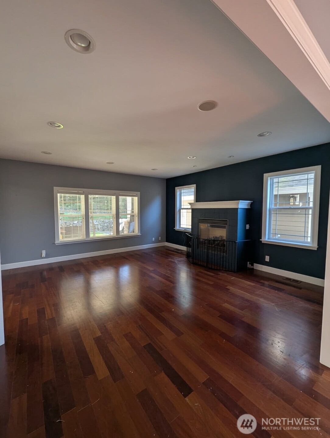 2300 Northeast Solar View Court Poulsbo, WA 98370 - Photo 18 of 37