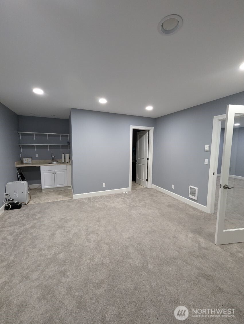 2300 Northeast Solar View Court Poulsbo, WA 98370 - Photo 22 of 37