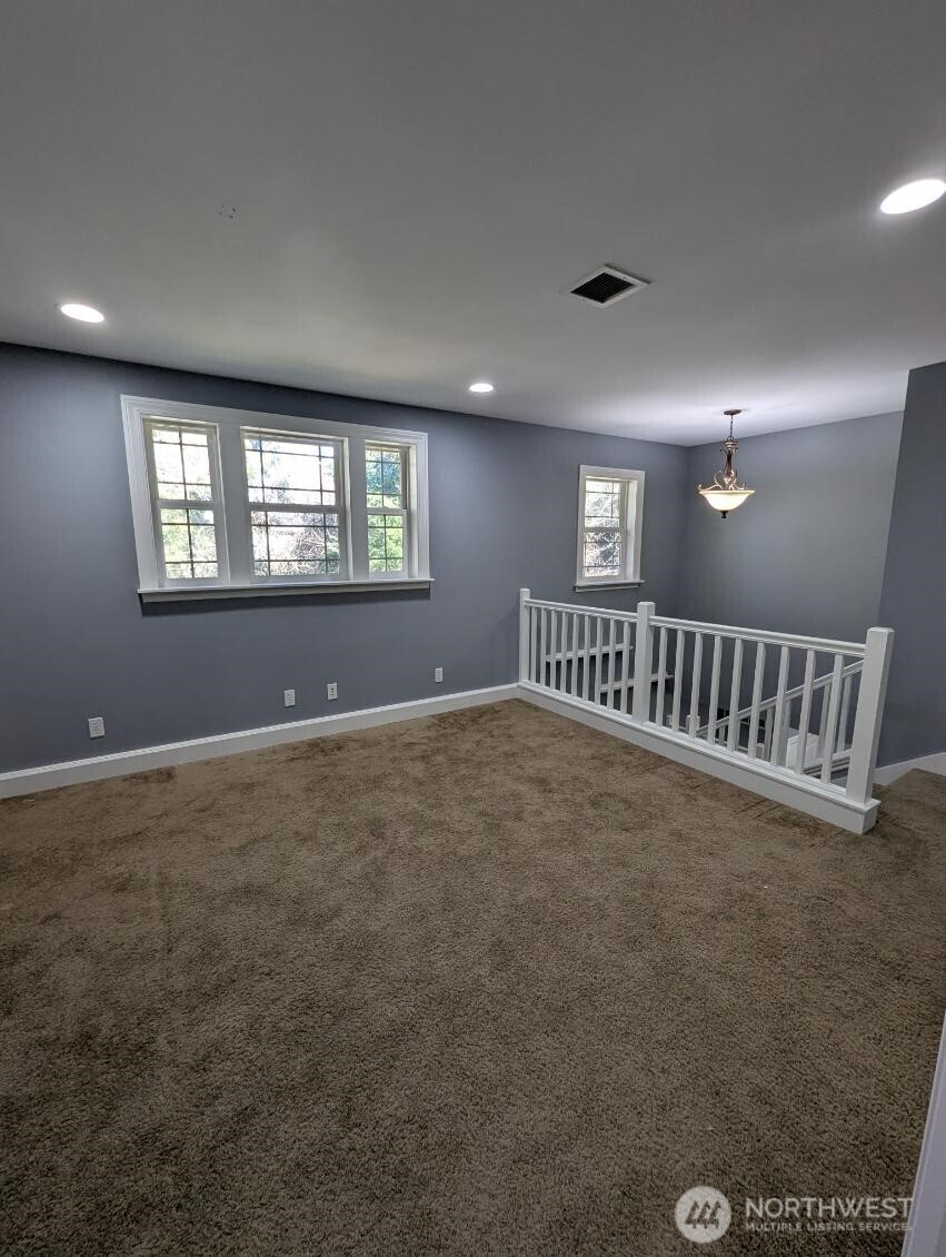 2300 Northeast Solar View Court Poulsbo, WA 98370 - Photo 35 of 37